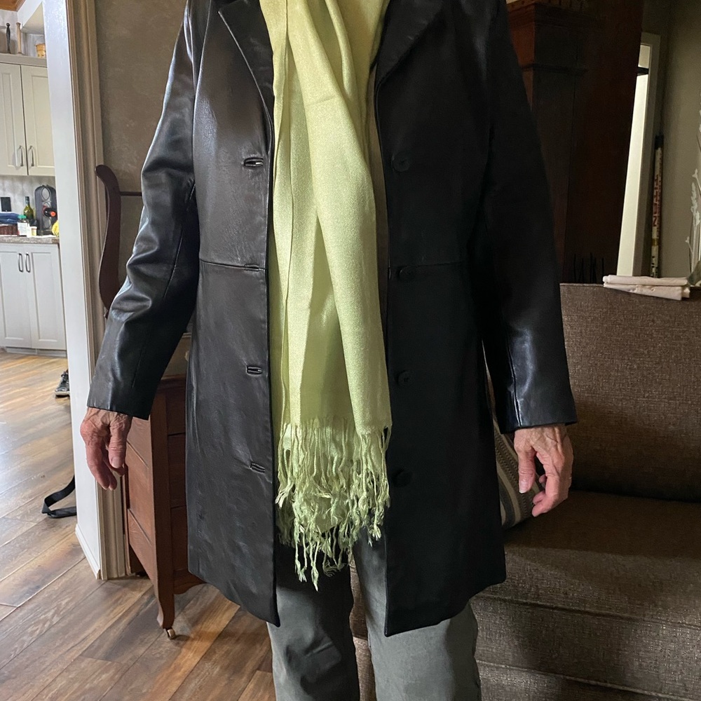 Leather ladies coat, Bogato